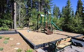 3159 Aspen Grove